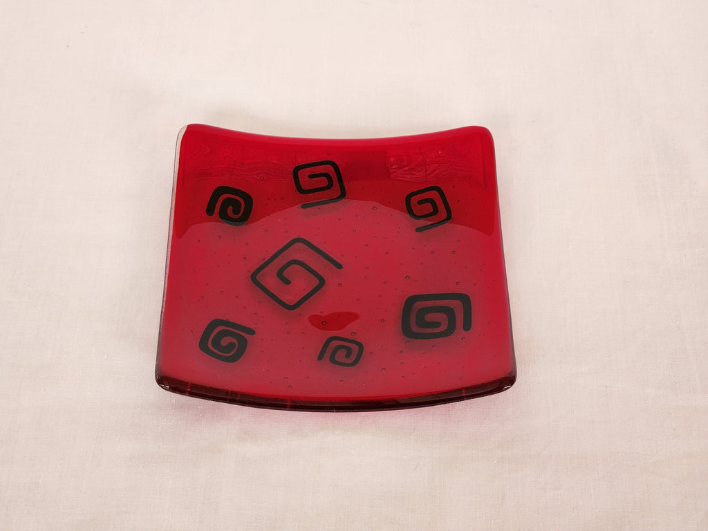 Flared Square Plate - 150 - Pinwheels - Red Ink