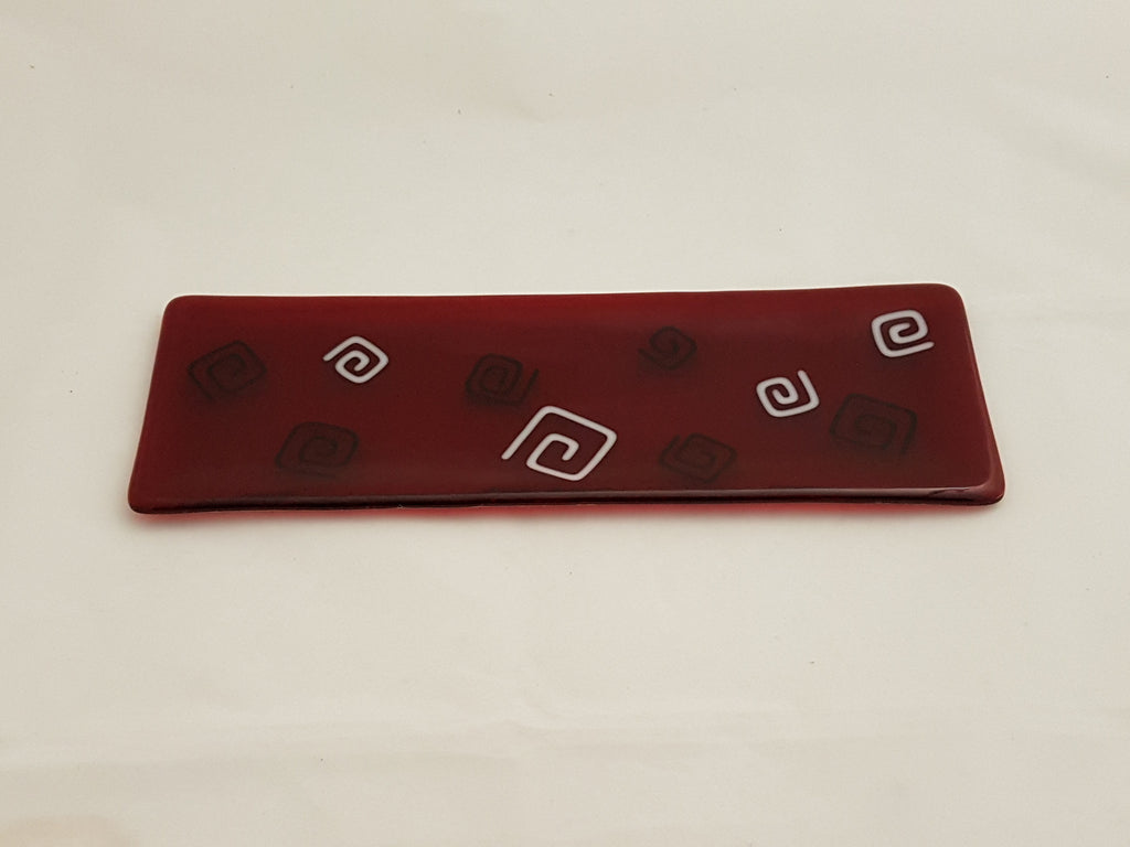 Shallow Rectangular Plate - 105 - Pinwheels - Red Inky Snow