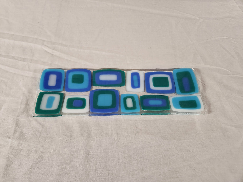Shallow Rectangular Plate - 105 - Brenda - 4 Winter
