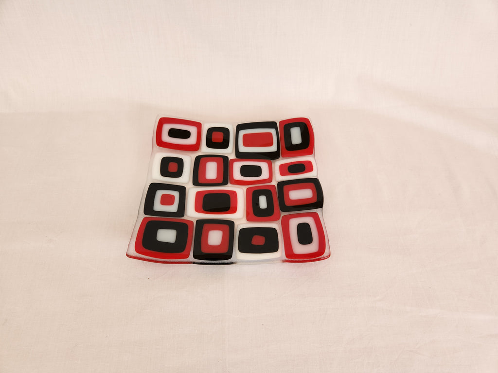 Flared Square Plate - 200 - Brenda - BW Red Opal